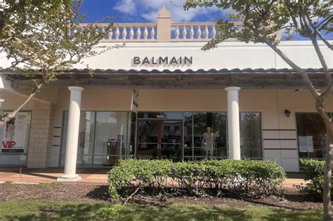 balmain factory outlet.